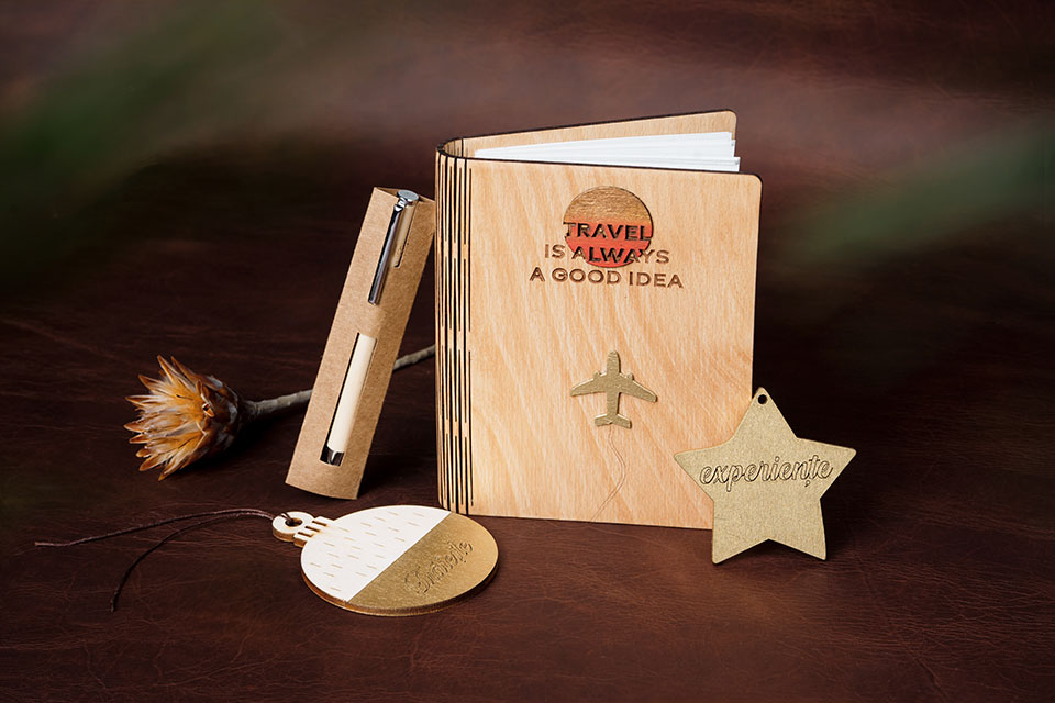 PACHET CADOU Craciun Pentru Calatorii, Agenda, Pix, Decoratiuni