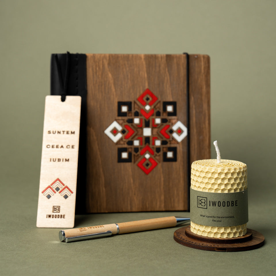 PACHET CADOU MULTICOLOR, AGENDA, PIX, LUMANARE, SEMN CARTE