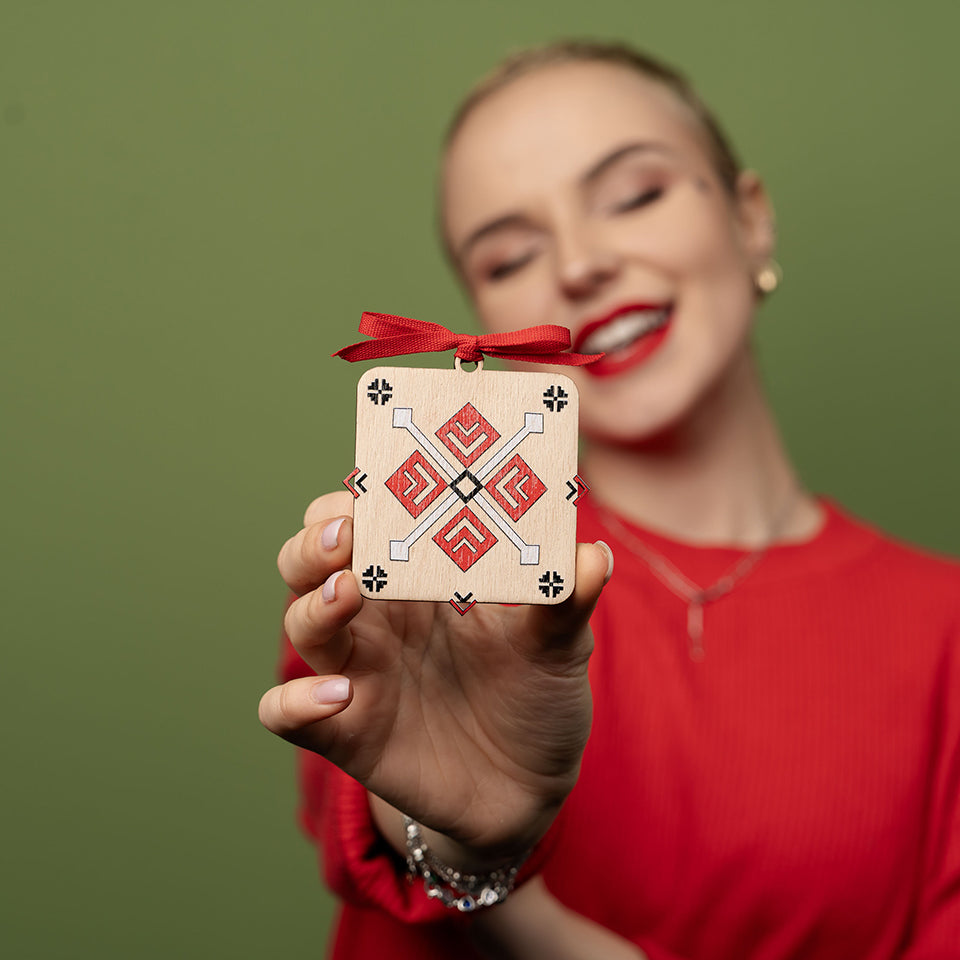 Decoratiune Traditionala, Motiv Romanesc Minimalist, Craciun Traditional