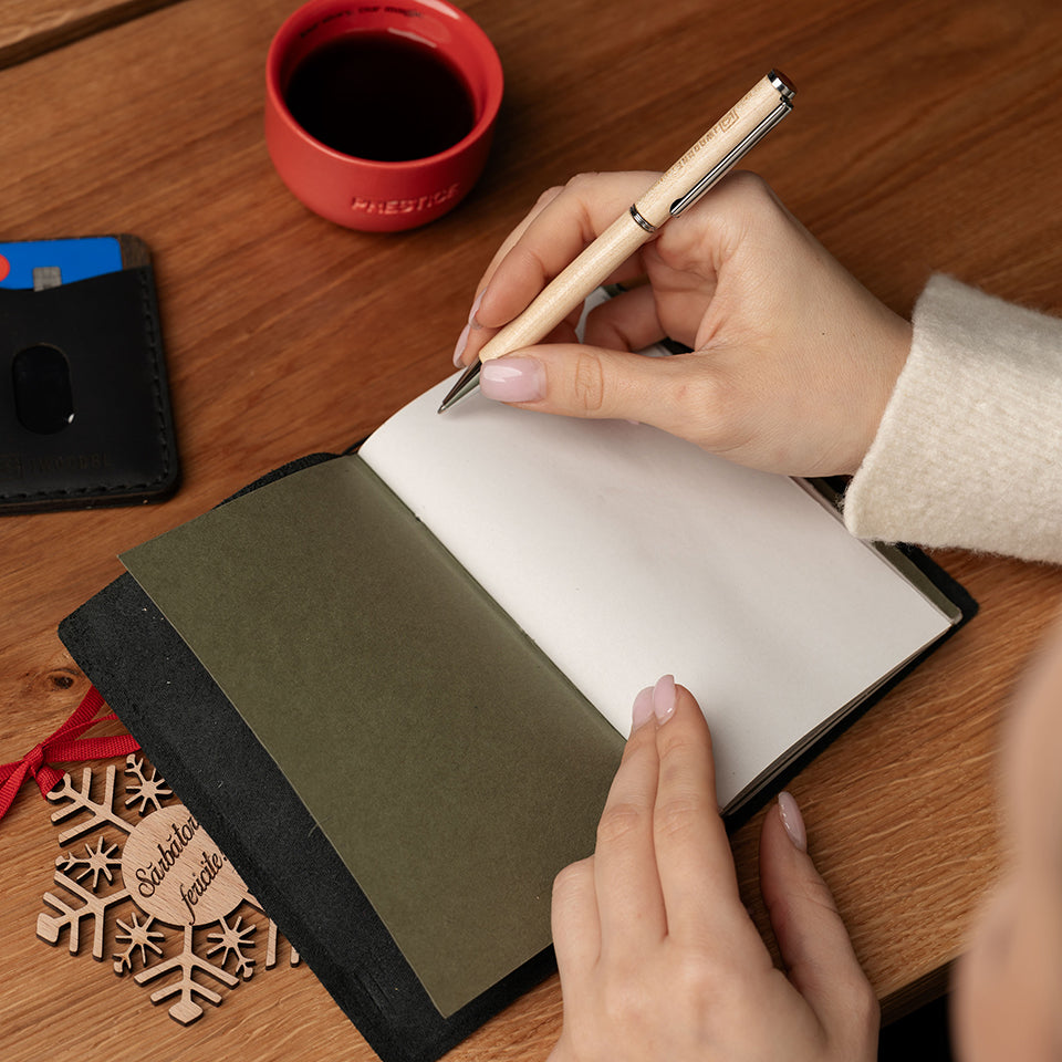 PACHETE AGENDE PLANTA NEGRU